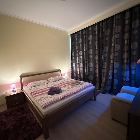 Apartment Zeyerova4 Karlovy Vary Dış mekan fotoğraf